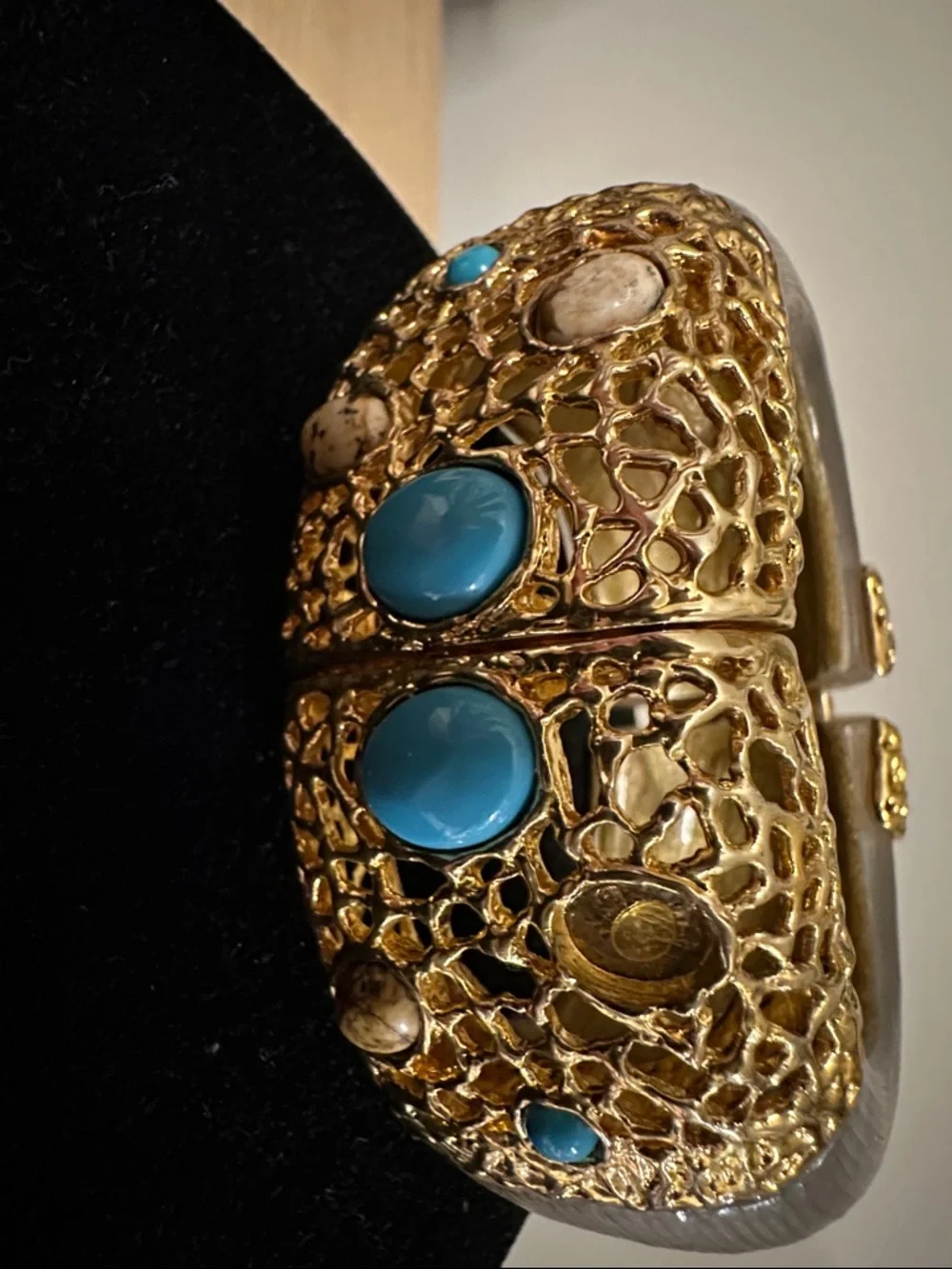 Alexis Bittar White Lucite Gold-Tone Bracelet with Turquoise Accents - Picture 7 of 7